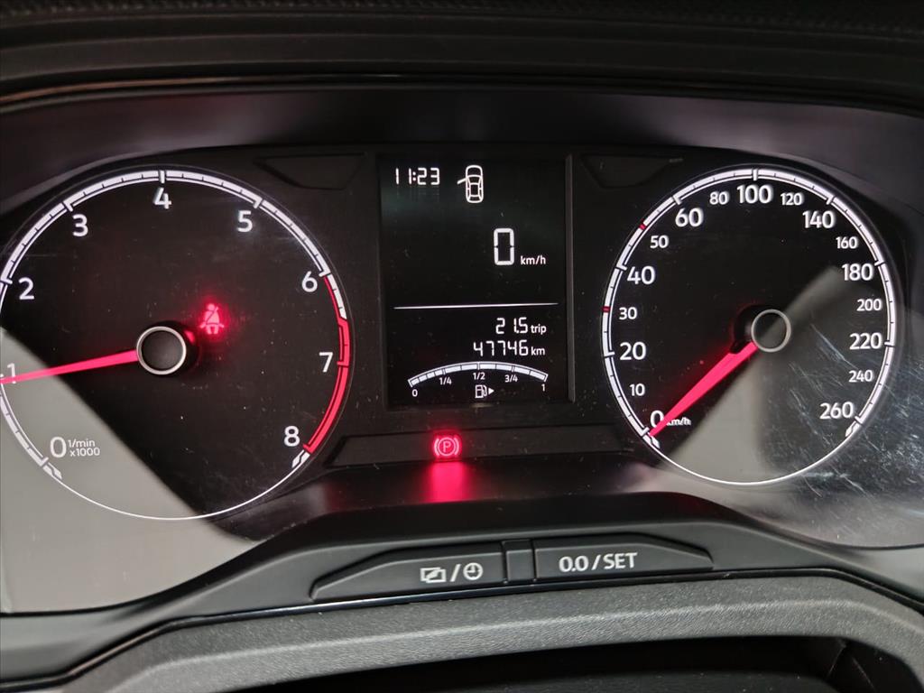 POLO 1.0 MPI TRACK MANUAL6