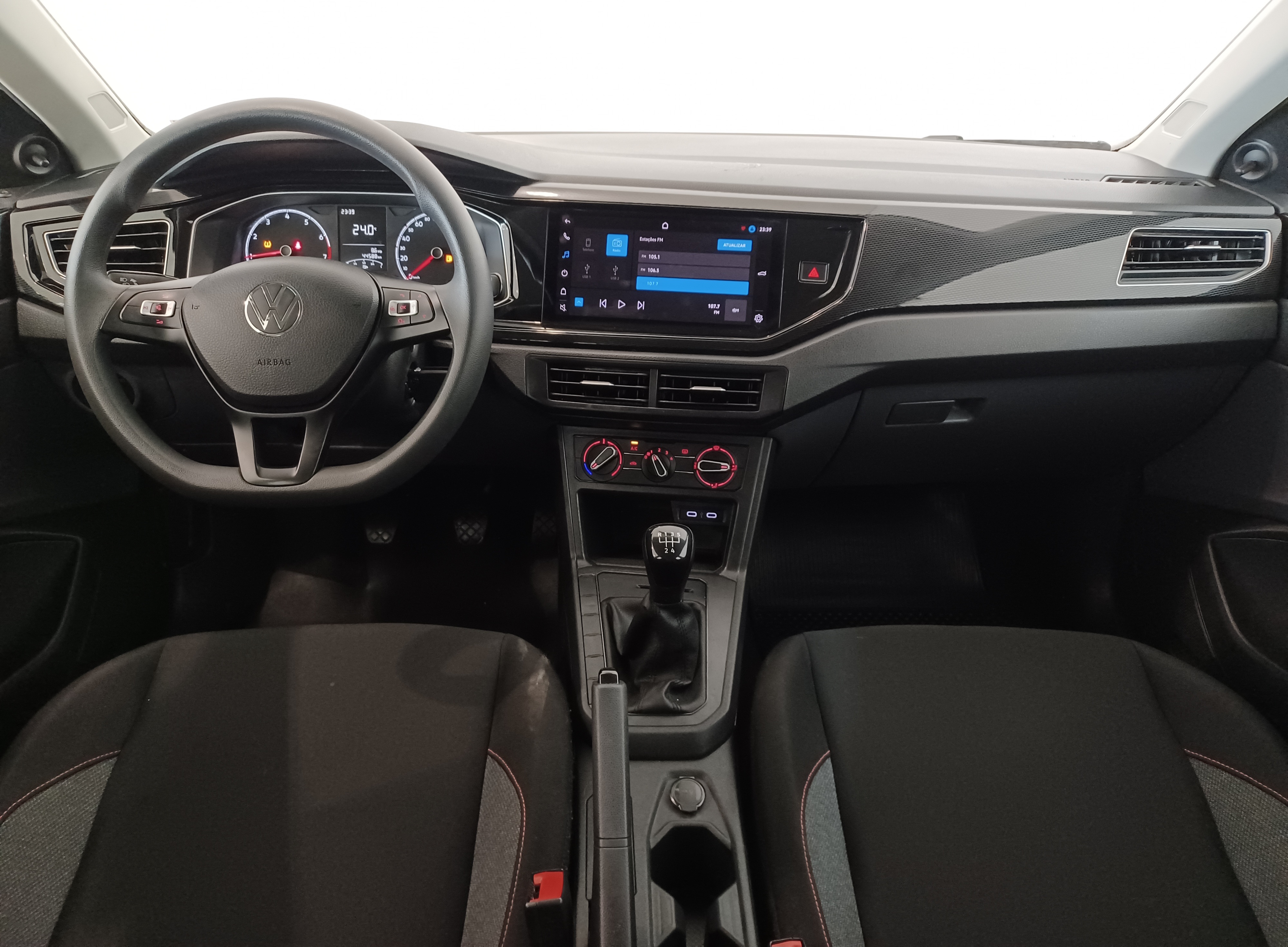 VW - Volkswagen-POLO-1.0 MPI TRACK MANUAL