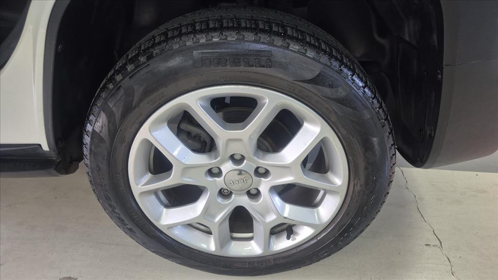 RENEGADE 1.8 16V FLEX LONGITUDE 4P AUTOMÁTICO8