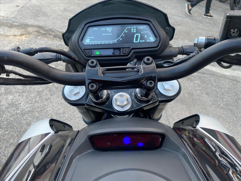 BAJAJ DOMINAR foto 6