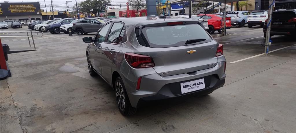 ONIX PLUS 1.0 TURBO FLEX PREMIER AUTOMÁTICO11