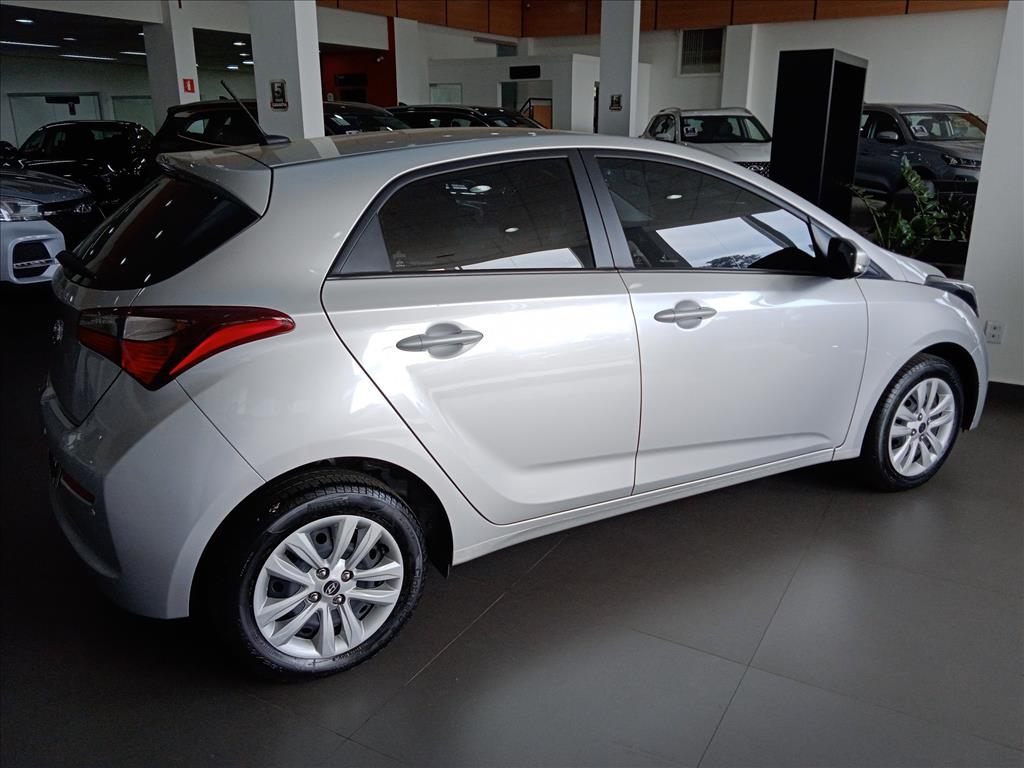 HB20 1.0 COMFORT 12V FLEX 4P MANUAL HB20 1.0 COMFORT 12V FLEX 4P MANUAL