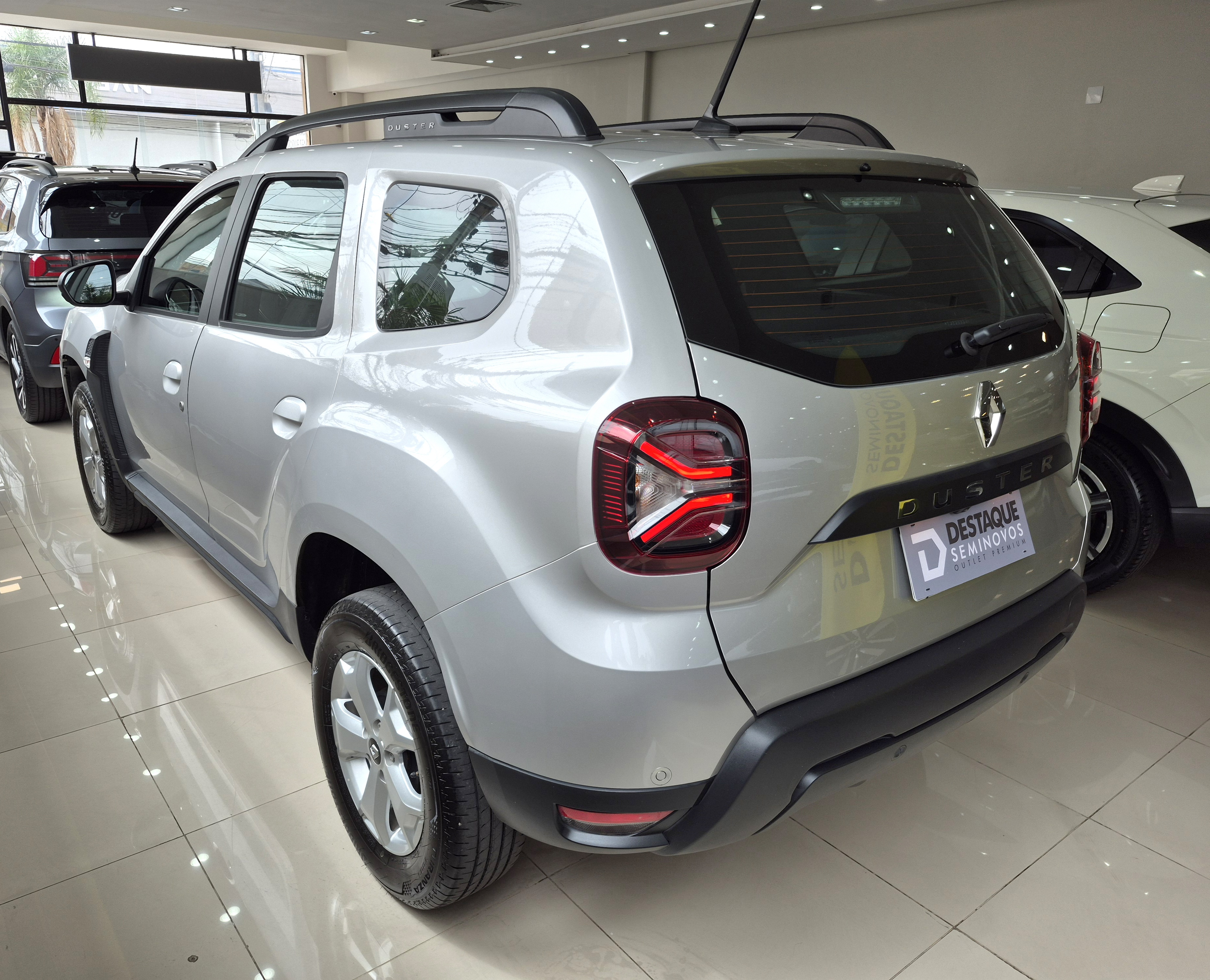 RENAULT DUSTER