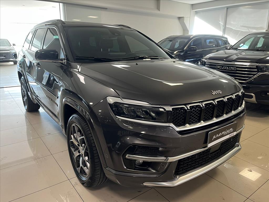 COMMANDER 1.3 T270 TURBO FLEX OVERLAND AT6 COMMANDER 1.3 T270 TURBO FLEX OVERLAND AT6