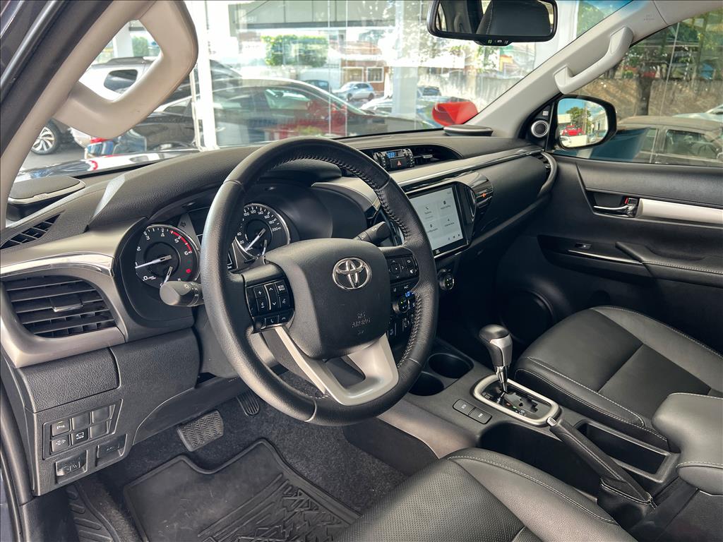 HILUX 2.8 D-4D TURBO DIESEL CD SRX 4X4 AUTOMÁTICO14