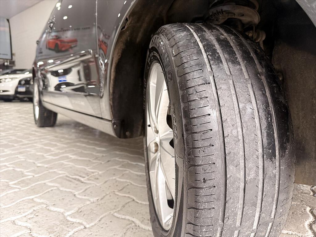 Volkswagen Polo - 1.6 MI SPORTLINE 8V FLEX 4P MANUAL