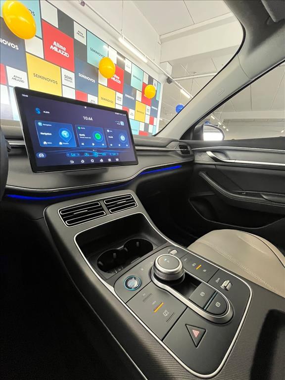 KING 1.5 DM-I PHEV GS AUTOMÁTICO11