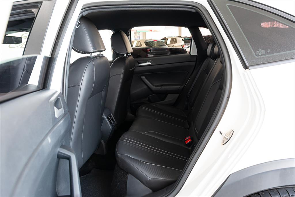 NIVUS 1.0 200 TSI TOTAL FLEX HIGHLINE AUTOMÁTICO15