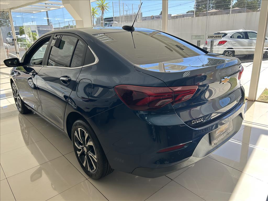 ONIX PLUS 1.0 TURBO FLEX PREMIER AUTOMÁTICO4