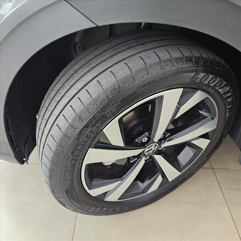 NIVUS 1.0 200 TSI TOTAL FLEX HIGHLINE AUTOMÁTICO9