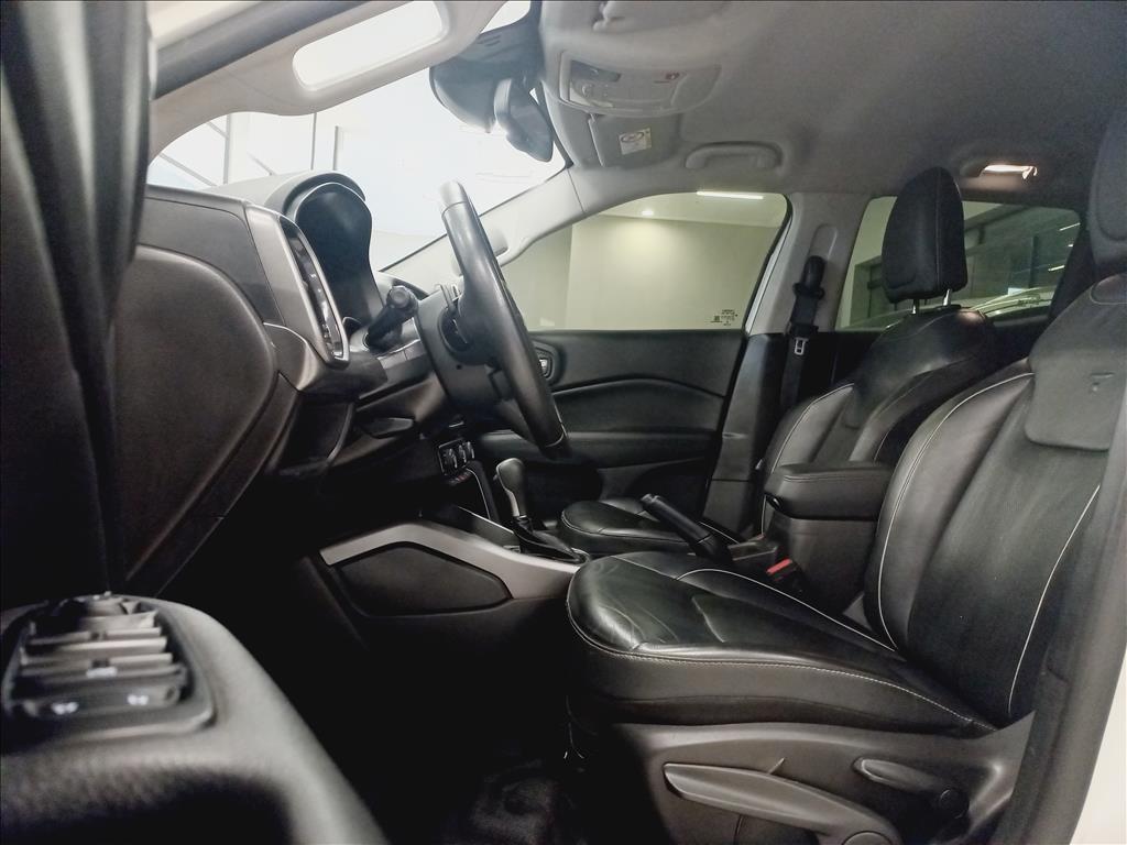 Foto ilustrativa do carro