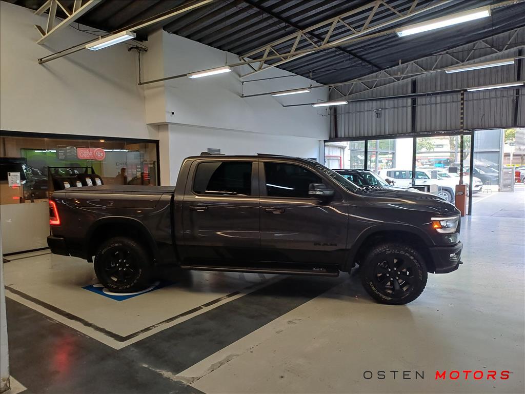 RAM-1500-5.7 V8 GASOLINA REBEL CD 4X4 AUTOMÁTICO