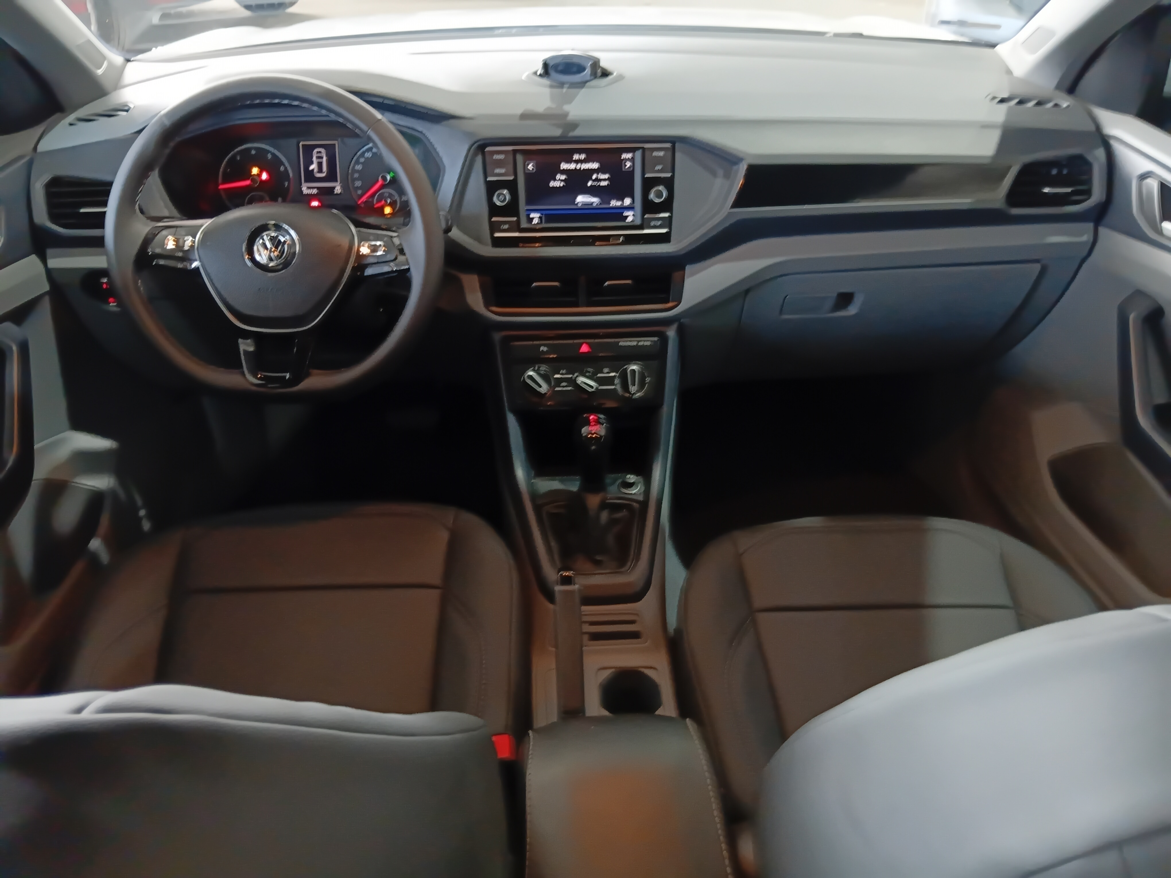 Volkswagen-T-CROSS-1.0 200 TSI TOTAL FLEX AUTOMÁTICO