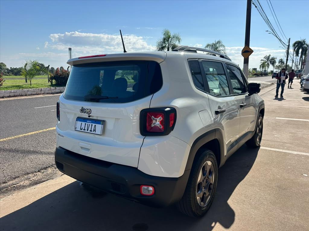 RENEGADE 1.8 16V FLEX 4P AUTOMÁTICO3