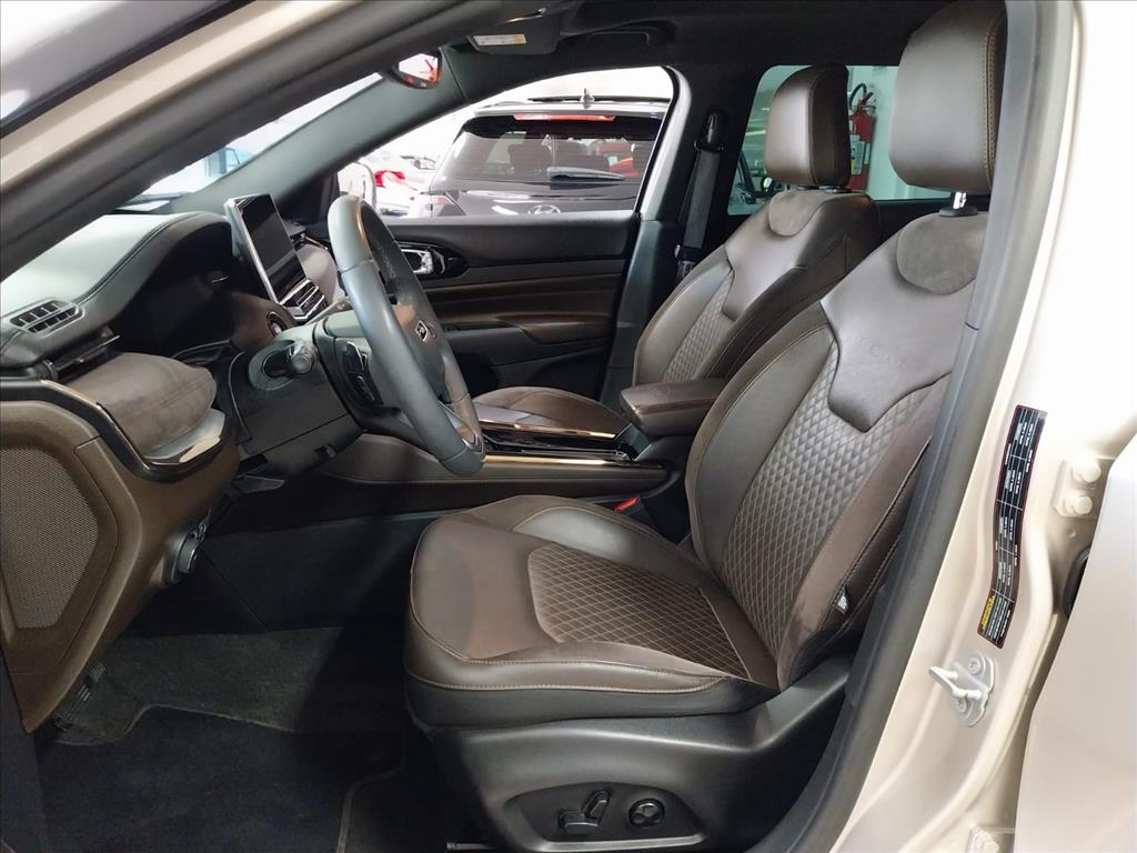 COMMANDER 1.3 T270 TURBO FLEX OVERLAND AT610