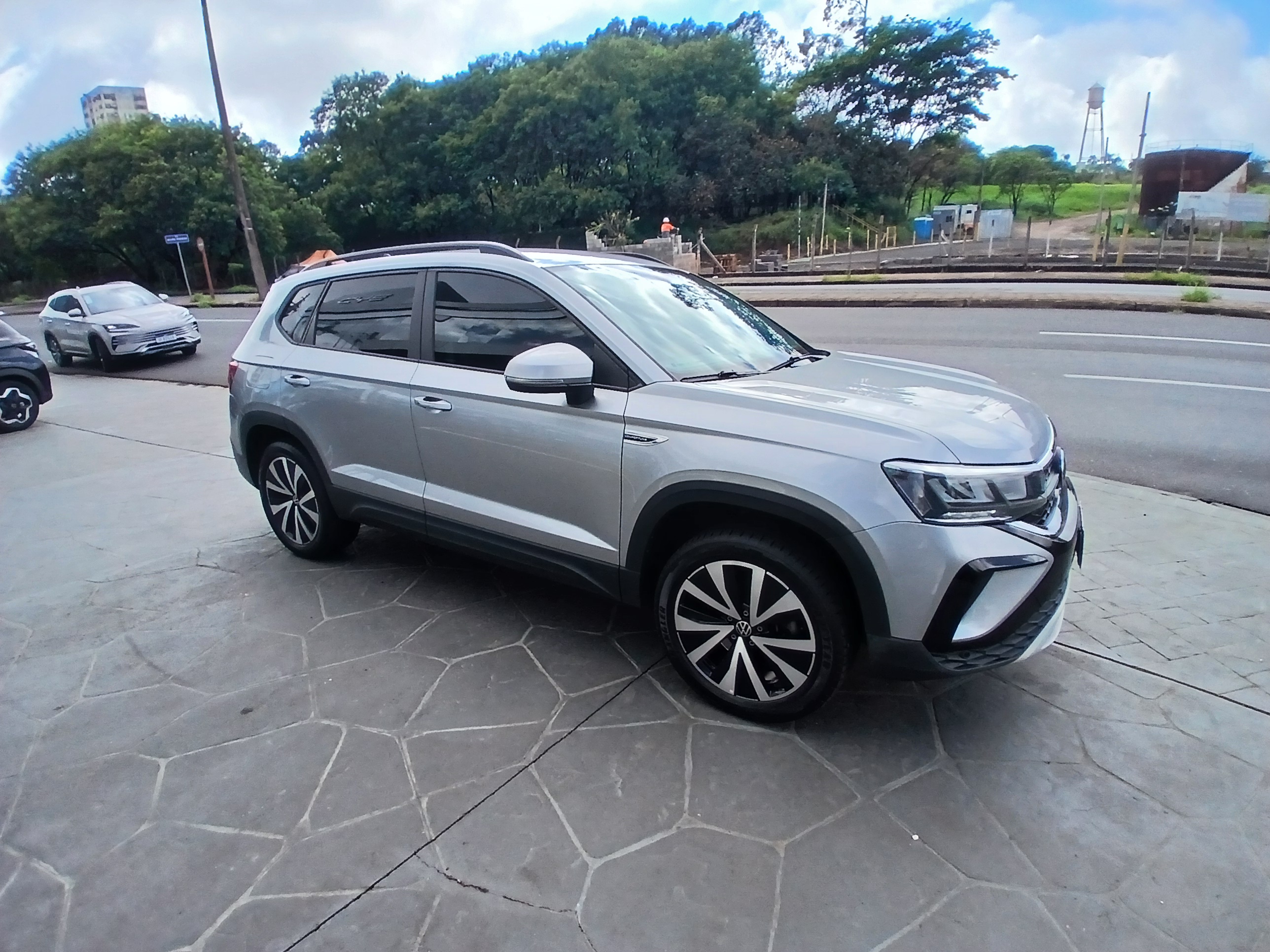 TAOS 1.4 250 TSI TOTAL FLEX COMFORTLINE AUTOMÁTICO1