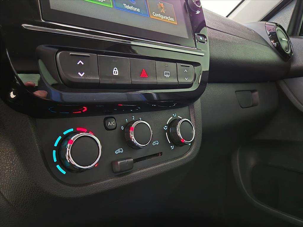 Renault-KWID-1.0 12V SCE FLEX INTENSE MANUAL