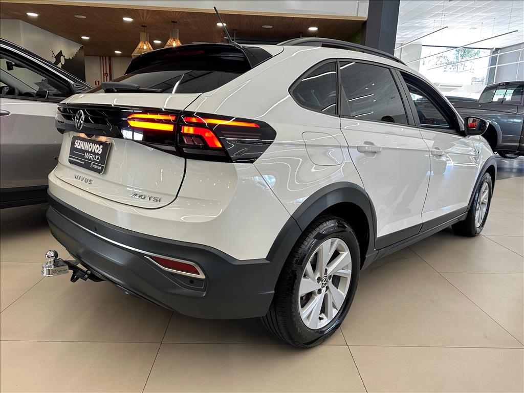 NIVUS 1.0 200 TSI TOTAL FLEX COMFORTLINE AUTOMÁTICO10