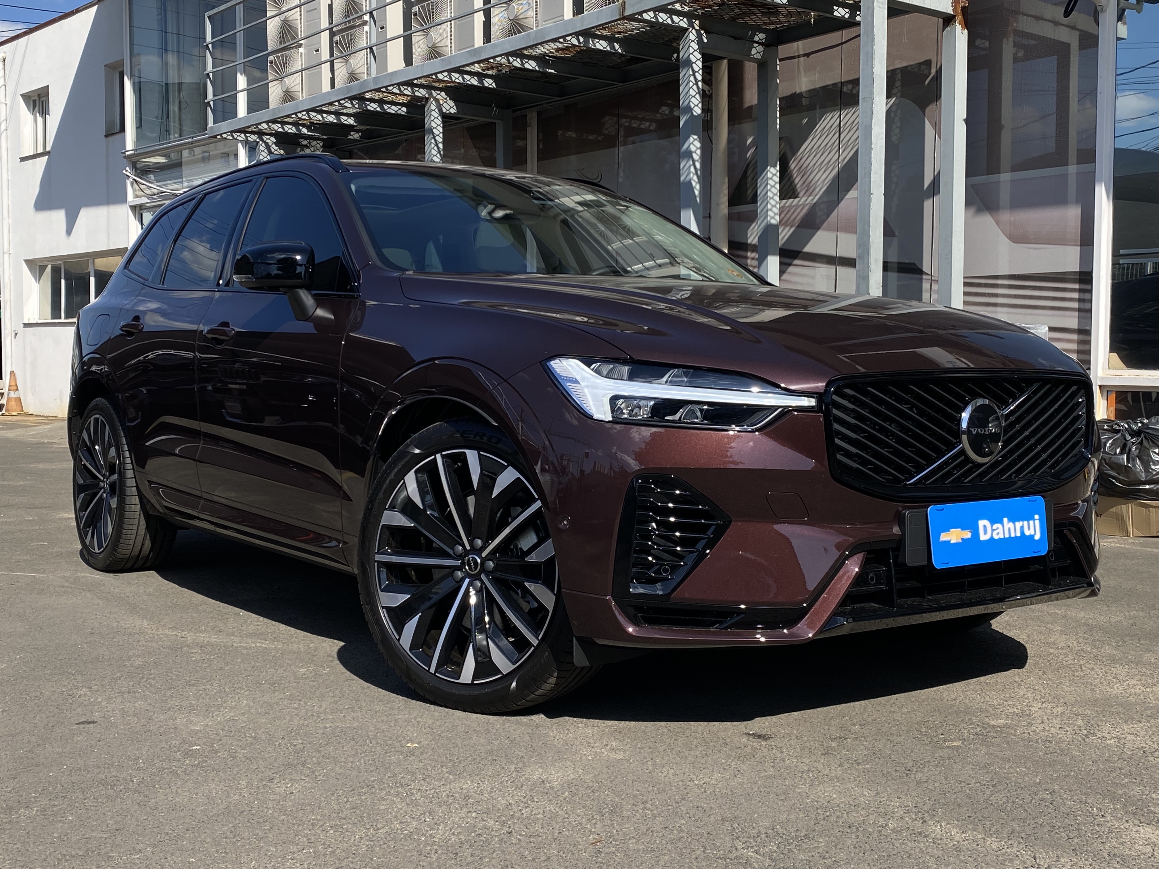 XC60 2.0 T8 PHEV ULTRA DARK AWD GEARTRONIC0