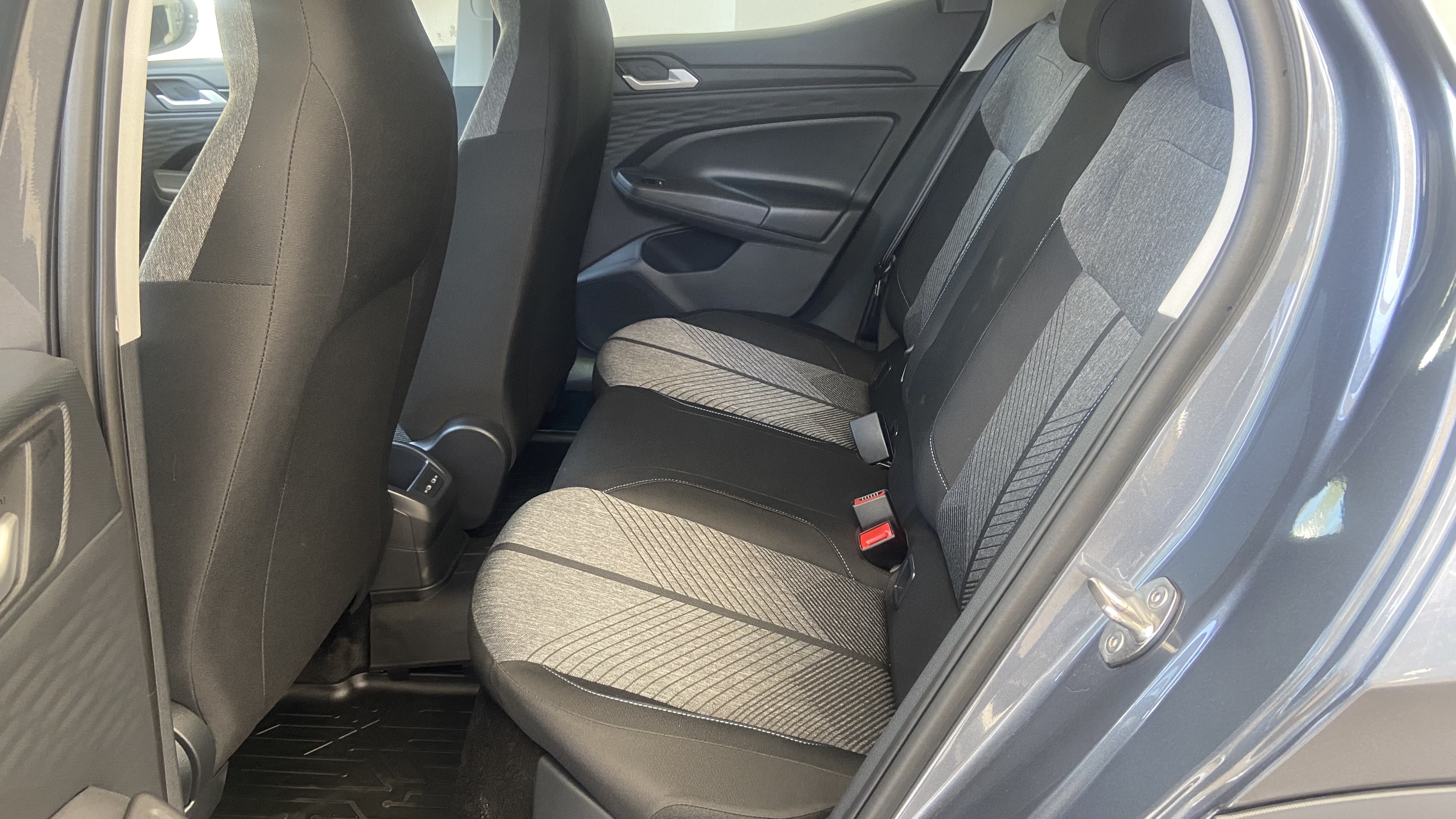Volkswagen-TERA-1.0 170 TSI COMFORT AUTOMÁTICO