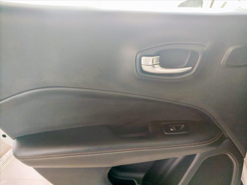 COMPASS 2.0 16V DIESEL LONGITUDE 4X4 AUTOMÁTICO17