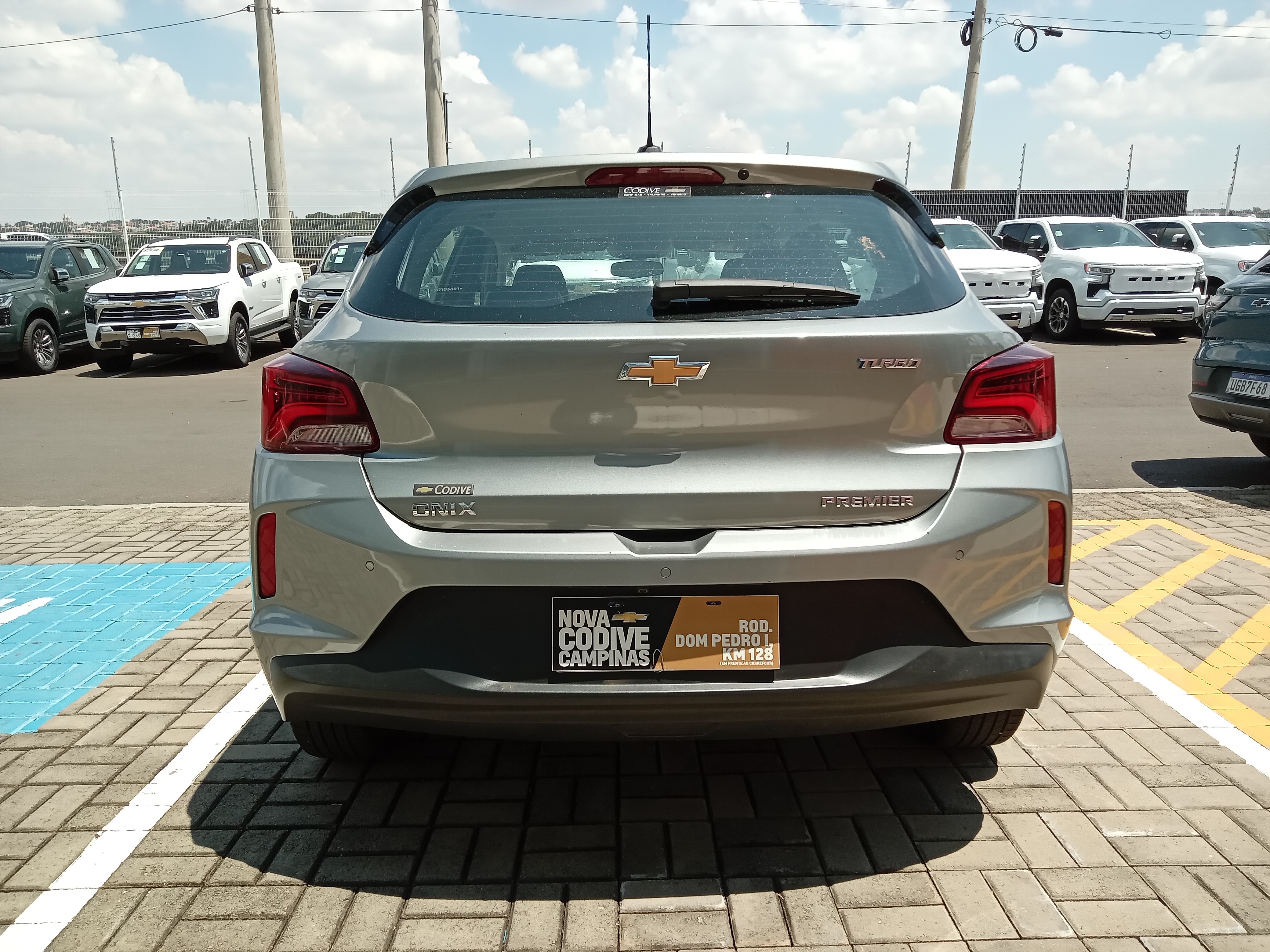 ONIX 1.0 TURBO FLEX PREMIER AUTOMÁTICO5