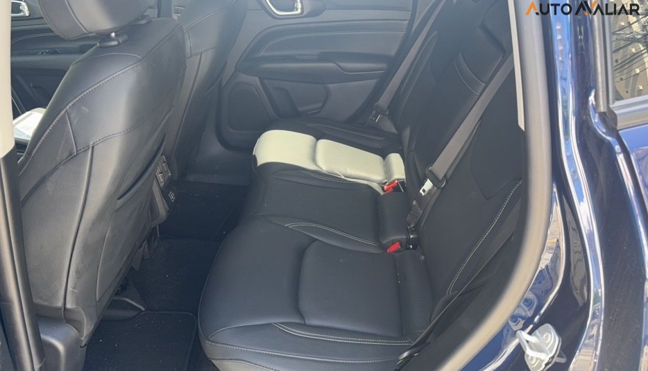 Jeep-COMPASS-1.3 T270 TURBO FLEX LONGITUDE AT6