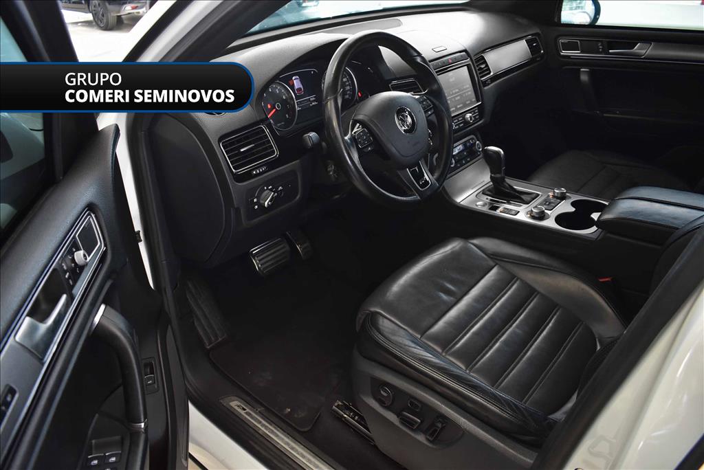 TOUAREG 4.2 R LINE V8 32V GASOLINA 4P TIPTRONIC9