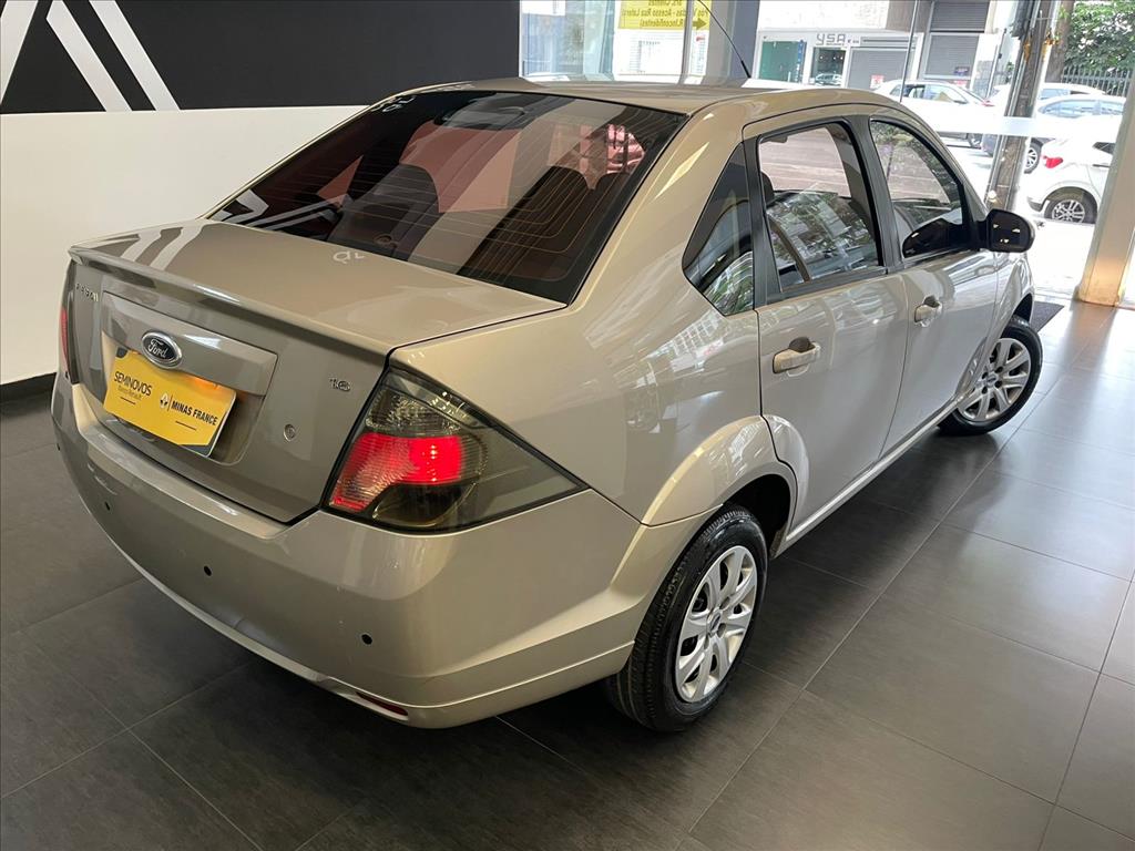 FIESTA 1.6 SE SEDAN 16V FLEX 4P MANUAL3