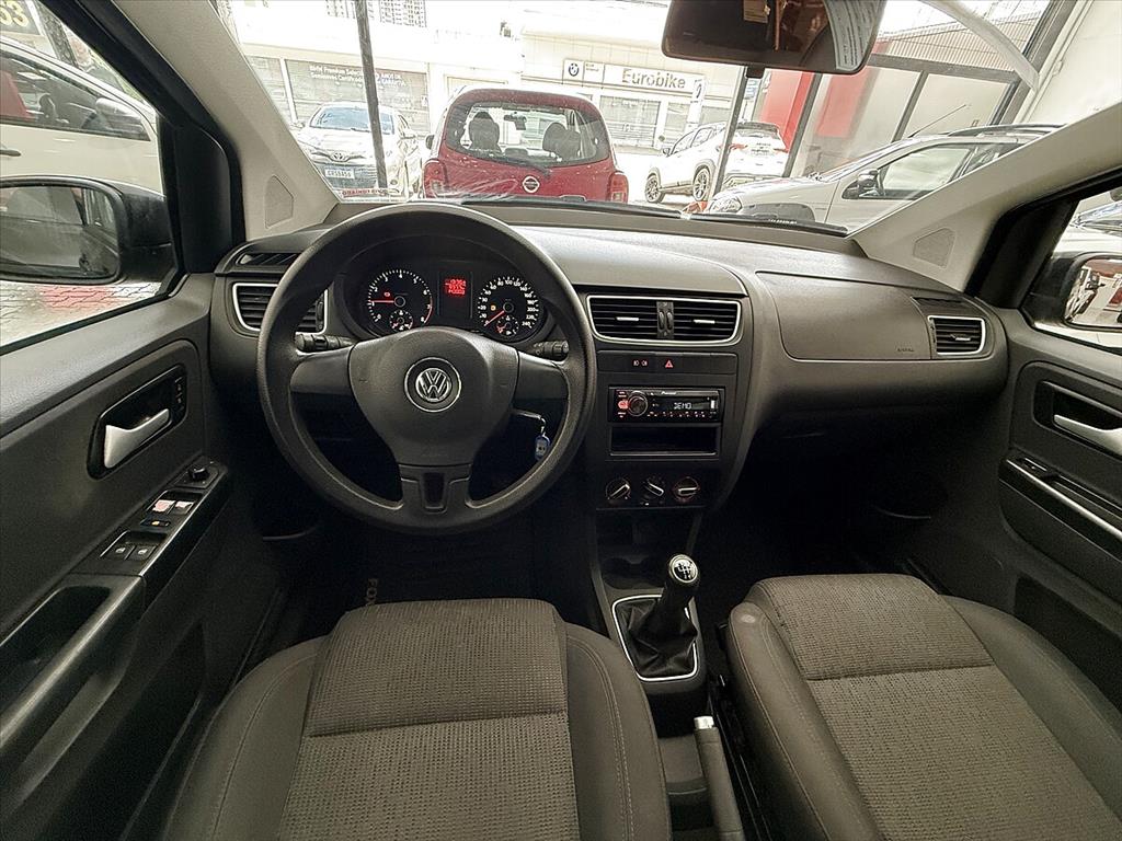 Volkswagen Fox - 1.6 MI 8V FLEX 4P MANUAL