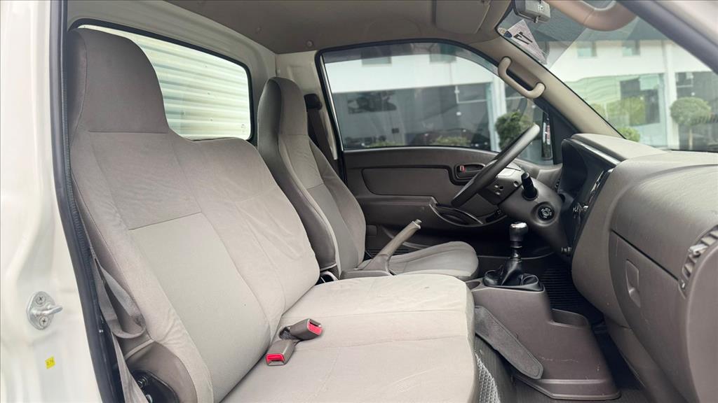 HR 2.5 LONGO SEM CAÇAMBA 4X2 16V 130CV TURBO INTERCOOLER DIESEL 2P MANUAL3