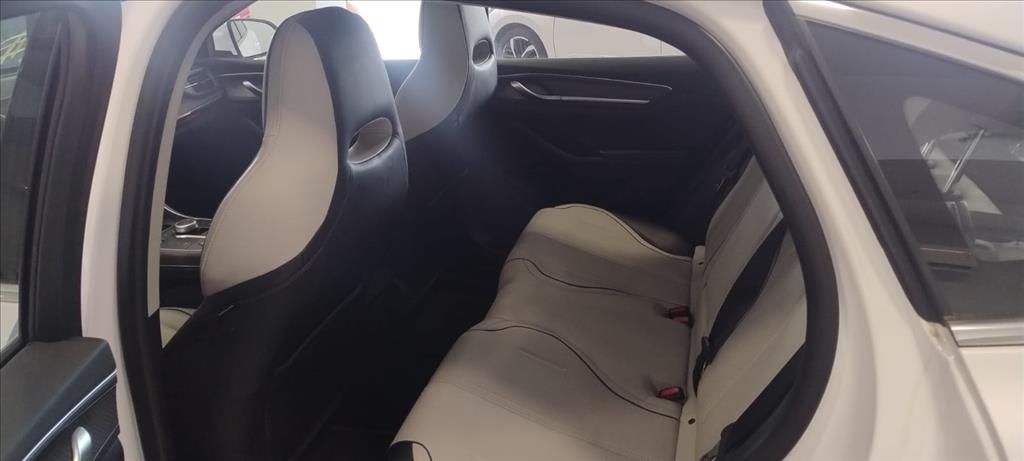 KING 1.5 DM-I PHEV GS AUTOMÁTICO8
