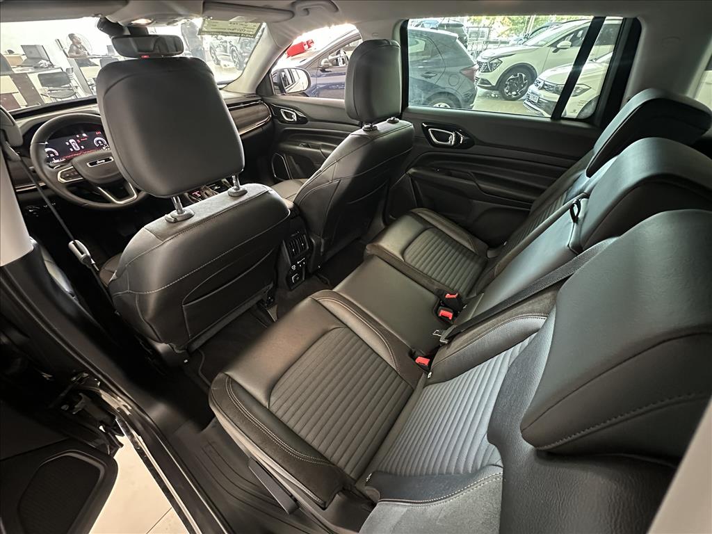 COMMANDER 1.3 T270 TURBO FLEX LIMITED AT69