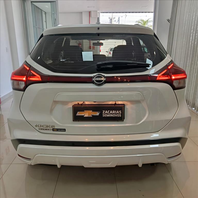 KICKS PLAY 1.6 16V FLEXSTART SENSE XTRONIC3