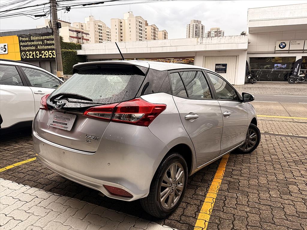 Toyota Yaris - 1.5 16V FLEX XL PLUS CONNECT MULTIDRIVE