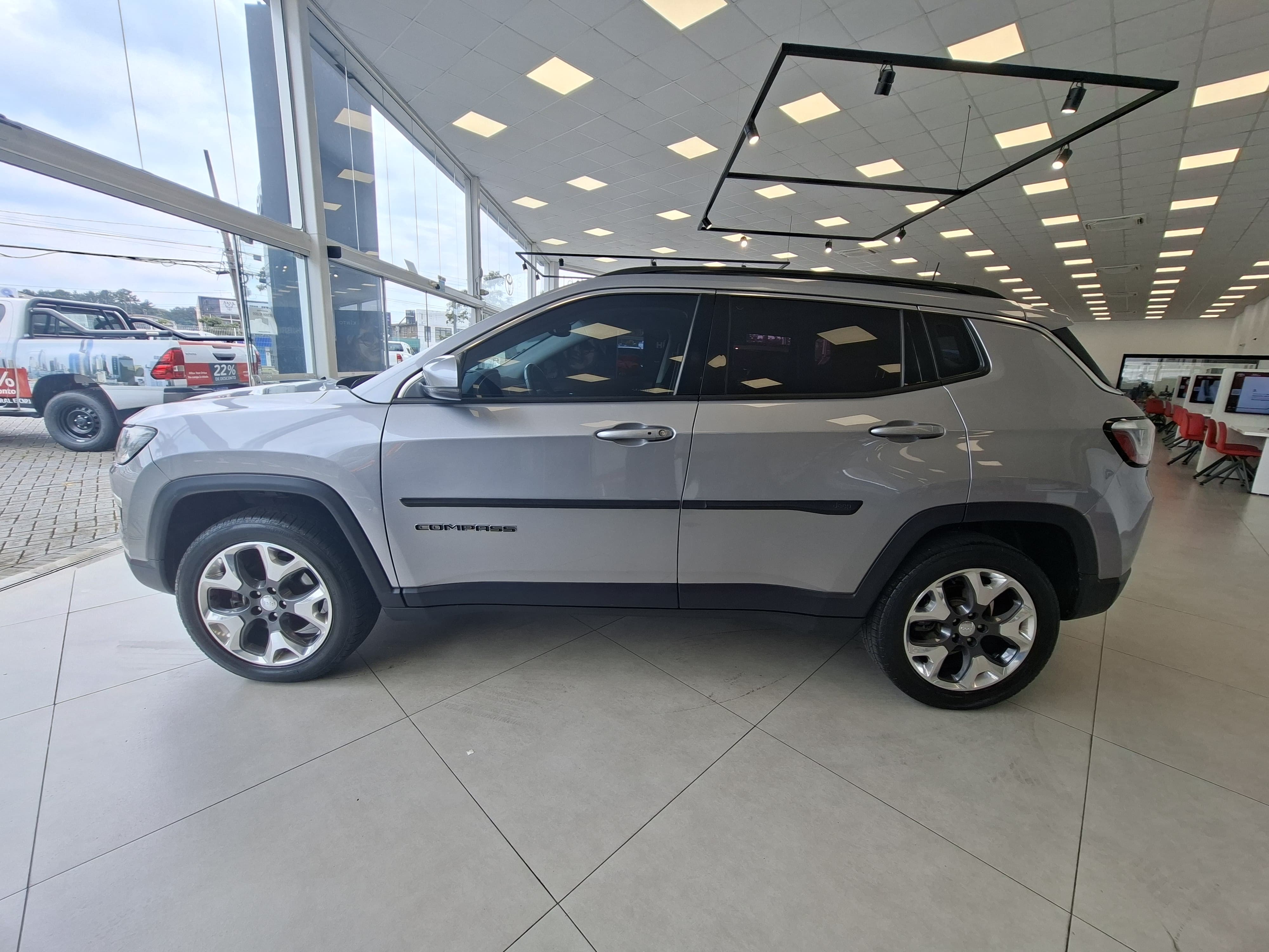 COMPASS 2.0 16V DIESEL LONGITUDE 4X4 AUTOMÁTICO4