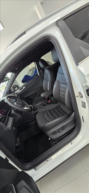 TAOS 1.4 250 TSI TOTAL FLEX HIGHLINE AUTOMÁTICO9