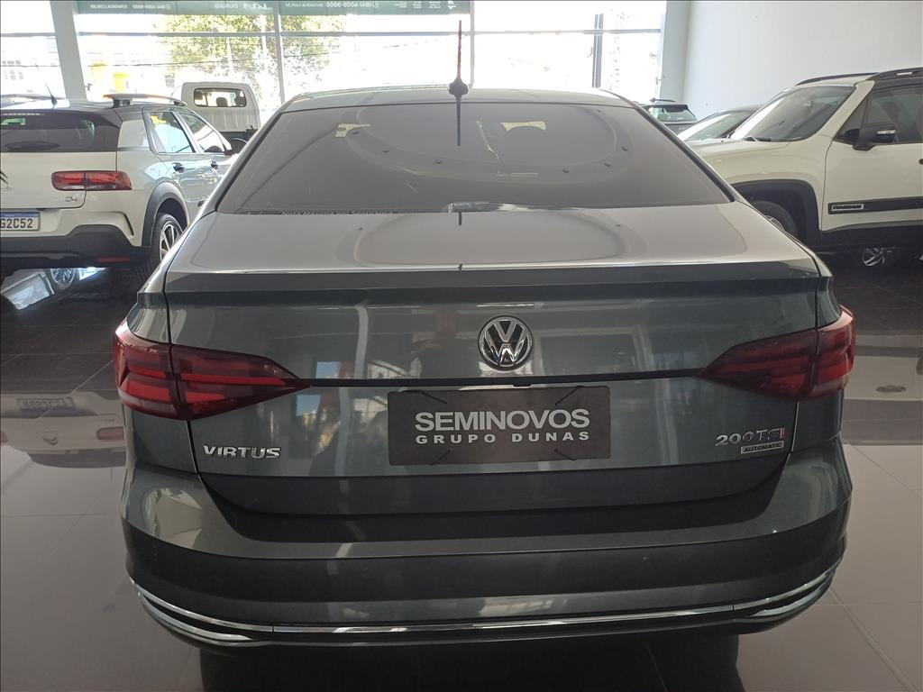 VIRTUS 1.0 200 TSI HIGHLINE AUTOMÁTICO4