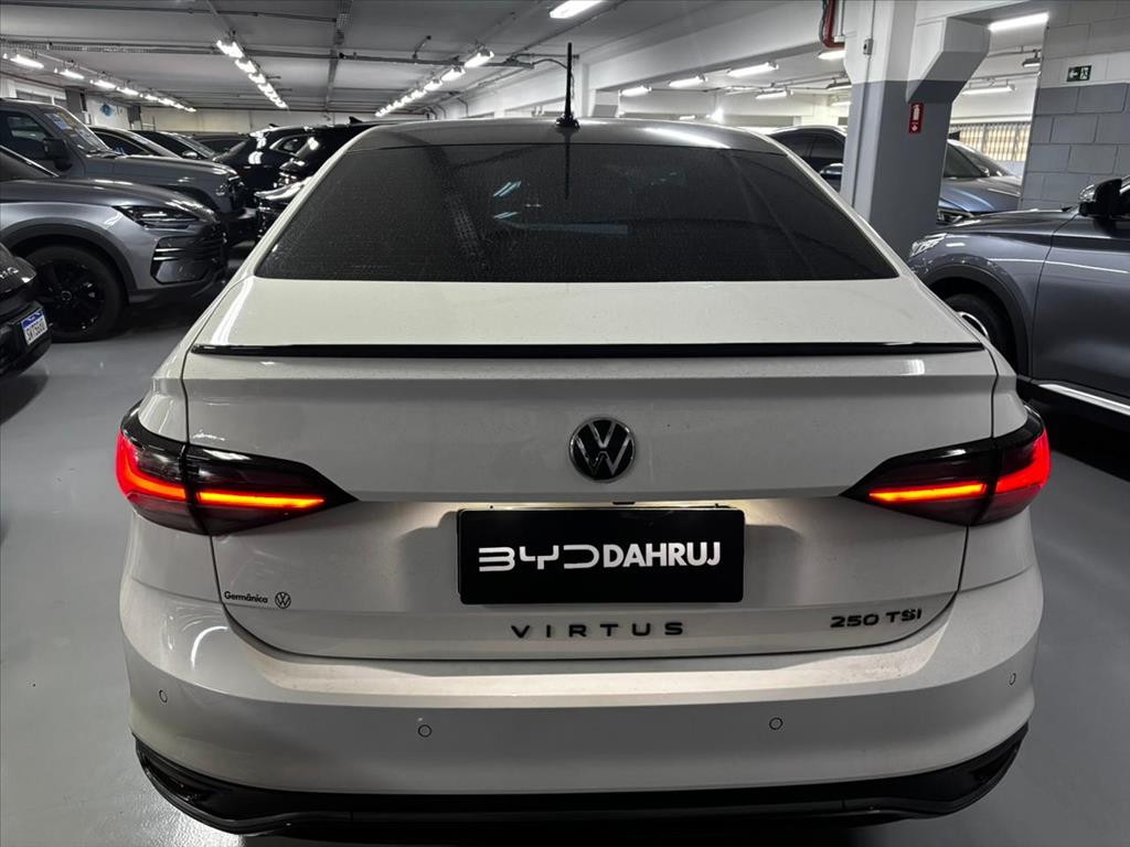 VIRTUS 1.4 250 TSI EXCLUSIVE AUTOMÁTICO9