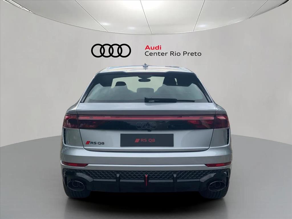 Audi-RS Q8-4.0 V8 TWINTURBO GASOLINA PERFORMANCE TIPTRONIC