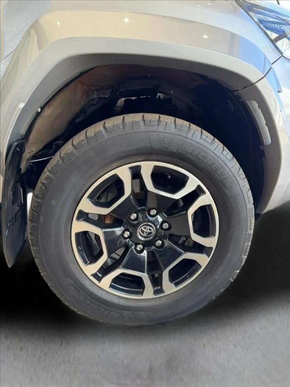 HILUX 2.8 D-4D TURBO DIESEL CD SRX PLUS 4X4 AUTOMÁTICO14