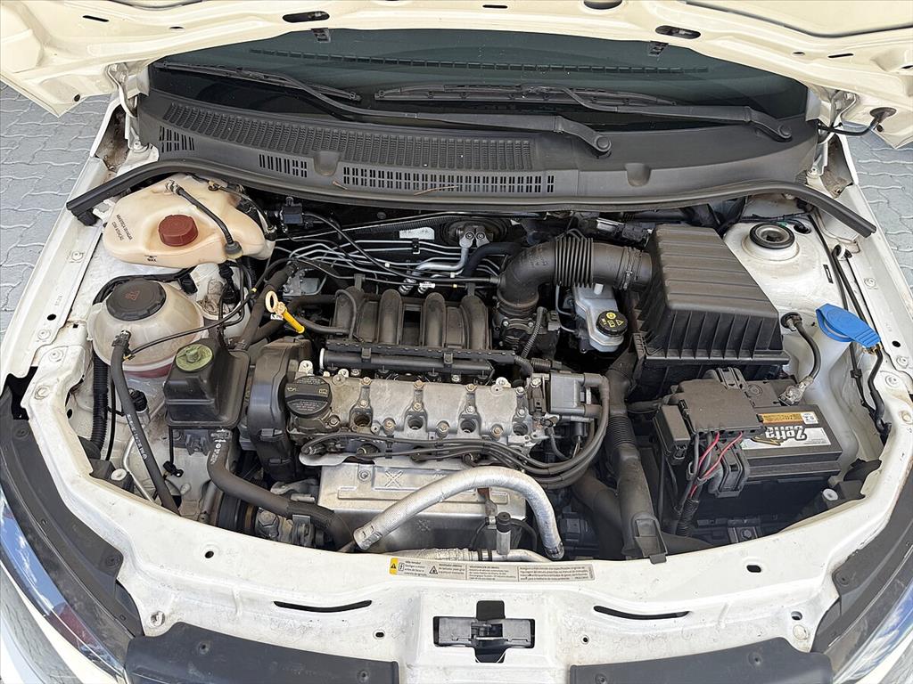 Volkswagen Gol - 1.6 MSI TOTALFLEX TRENDLINE 4P MANUAL