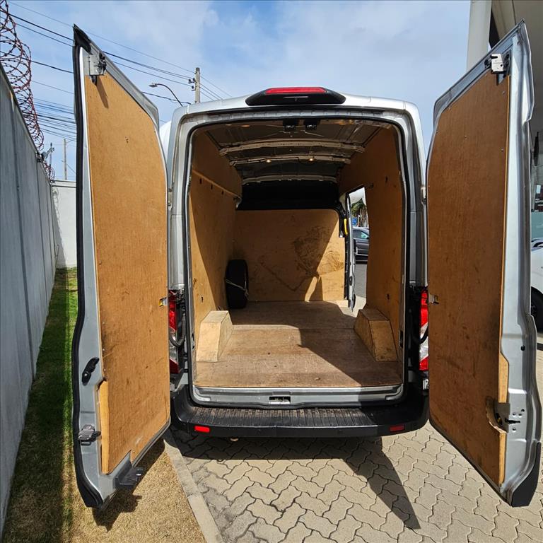 TRANSIT 2.0 ECOBLUE DIESEL FURGÃO L2H3 MANUAL7