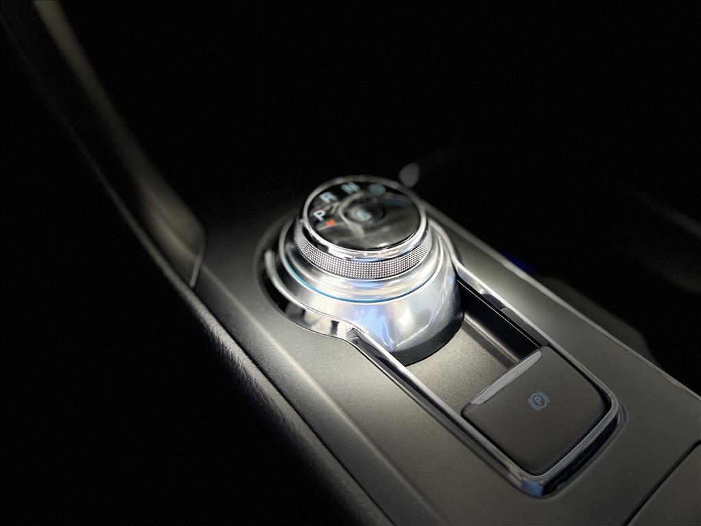 FUSION 2.0 TITANIUM AWD 16V GASOLINA 4P AUTOMÁTICO FUSION 2.0 TITANIUM AWD 16V GASOLINA 4P AUTOMÁTICO