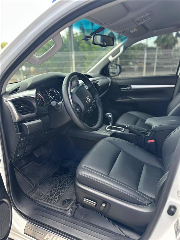 HILUX 2.8 D-4D TURBO DIESEL CD SRV 4X4 AUTOMÁTICO8