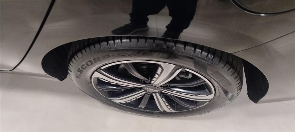 KING 1.5 DM-I PHEV GL AUTOMÁTICO11