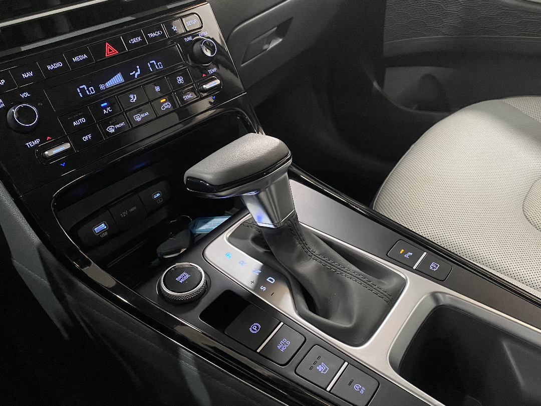 Hyundai-CRETA-1.6 TGDI GASOLINA ULTIMATE DCT