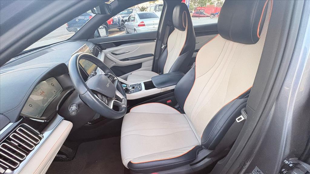 SONG PLUS 1.5 DM-I HÍBRIDO AUTOMÁTICO4