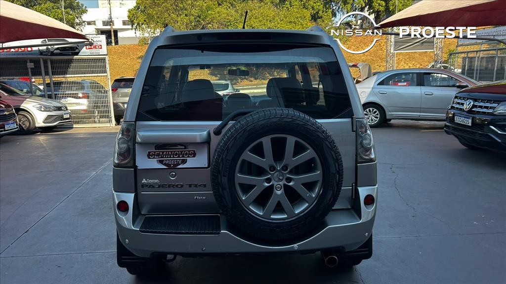 PAJERO TR4 2.0 4X4 16V 140CV FLEX 4P AUTOMÁTICO4