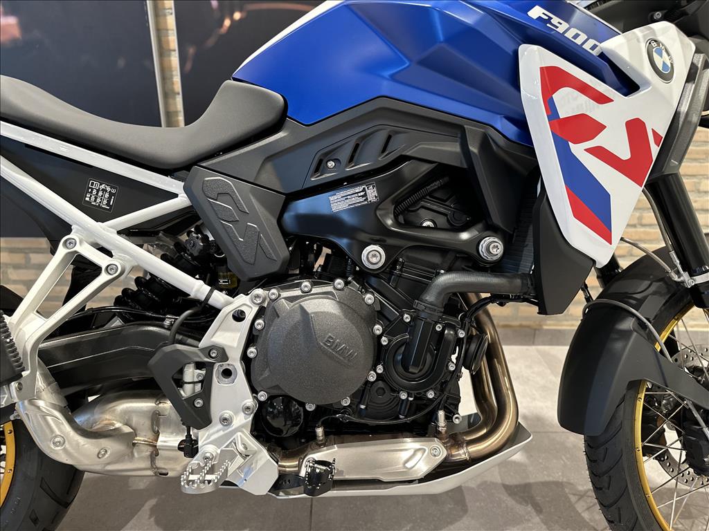 BMW Motorrad-F-900 GS TROPHY